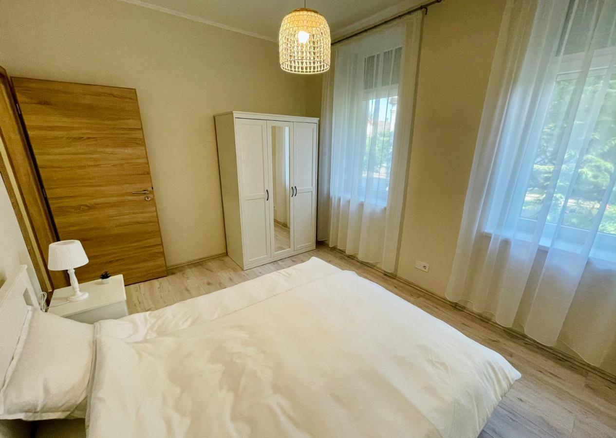 Voeroesmarty Apartmanhaz Makó Eksteriør billede