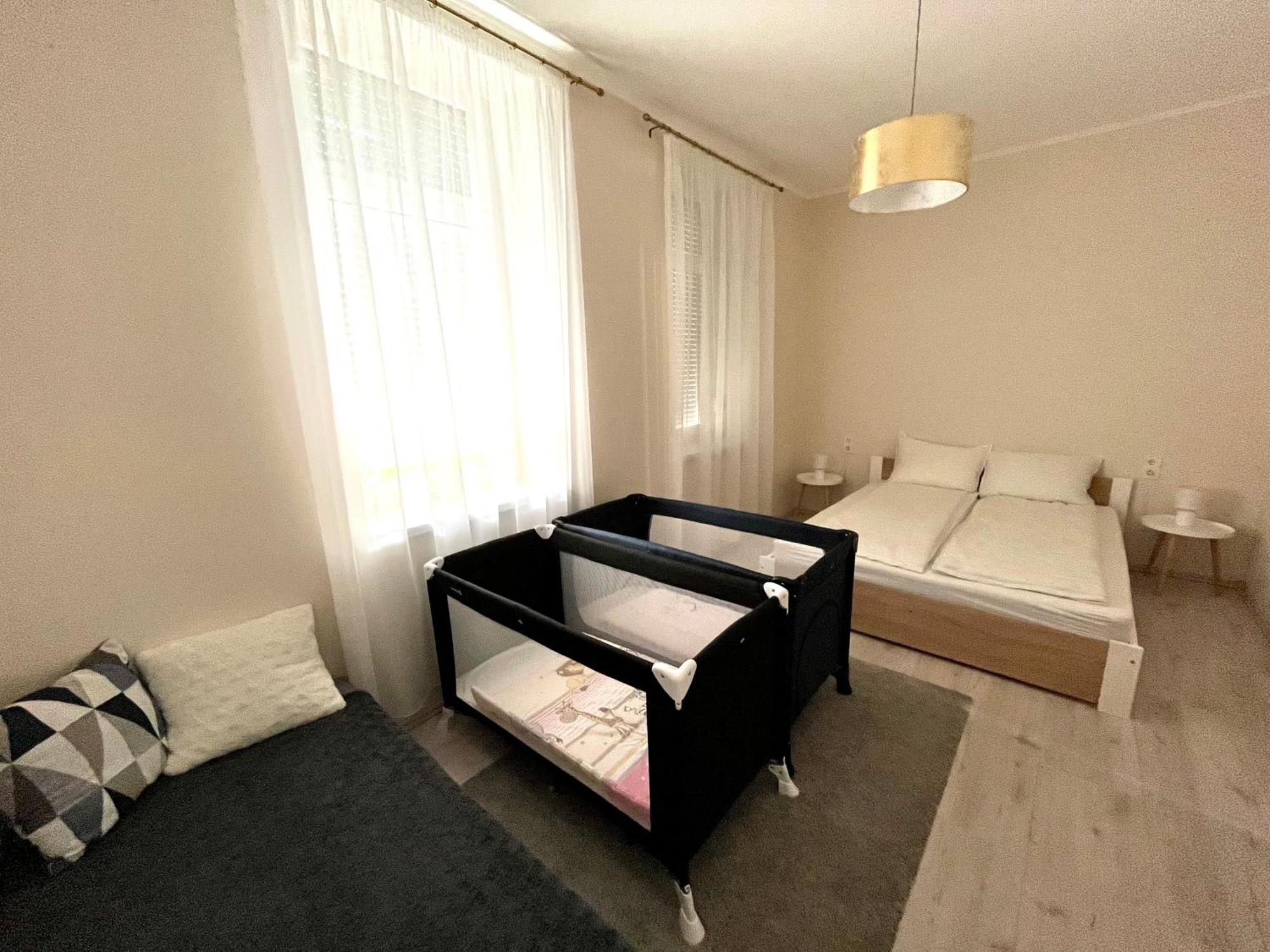 Voeroesmarty Apartmanhaz Makó Eksteriør billede